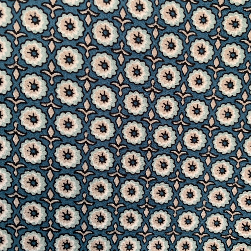 Patterned LOFT Blouse - Picture 4 of 4
